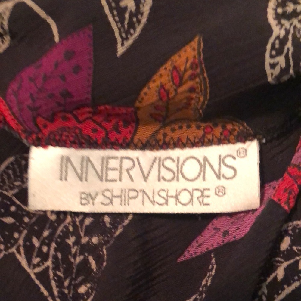 Black Top With Read Leaf Pattern - image 2